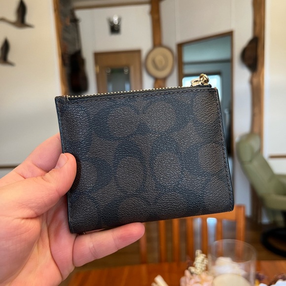 Coach Snap Wallet Card Case - Picture 4 of 13